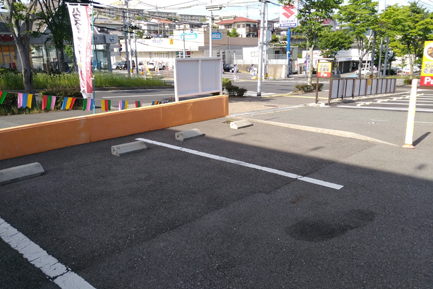 ヤマト住建　神戸鈴蘭台店の駐車場